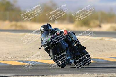 media/Jan-10-2025-CVMA Friday Practice (Fri) [[489e0da257]]/Group 4 and Trackday/Session 5 (Turn 7)/